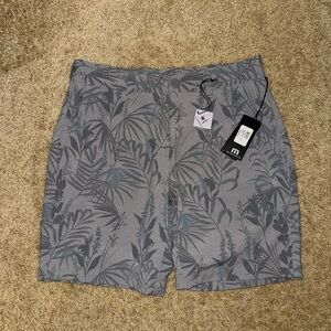NWT Travis Mathew Coastal Canyon Grey Golf Shorts 30 Waist 8in Inseam